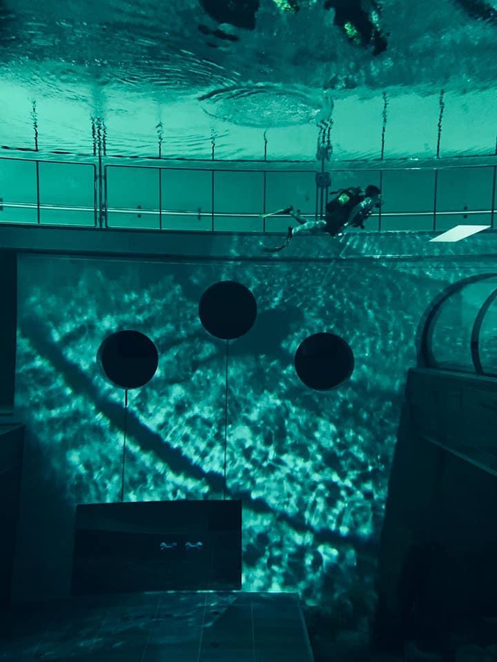 y40-piscina