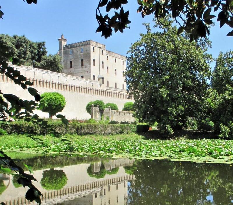 castello-del-catajo-laghetto